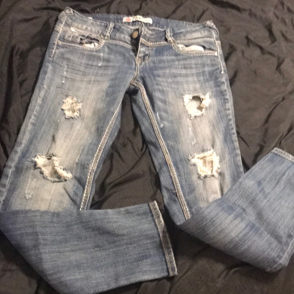 Yaso Denim Skinny Distressed/Ripped Jean Size 9/10